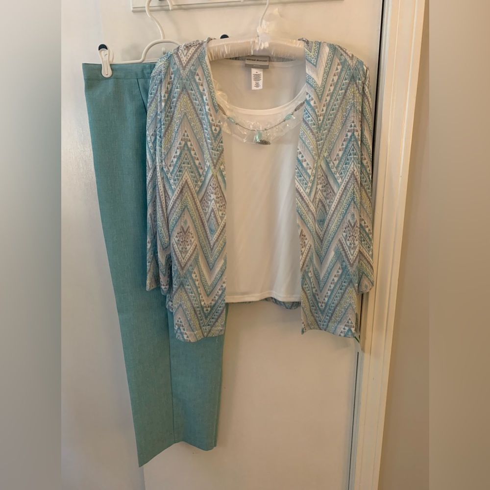 NWT Alfred Dunner Seafoam complete outfit 12P & PL